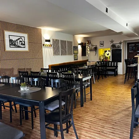 Restaurace A Na Strani بيت ضيافة 3*
