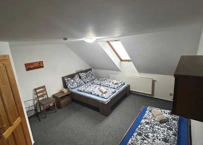 Restaurace A Na Strani Guest house 3*
